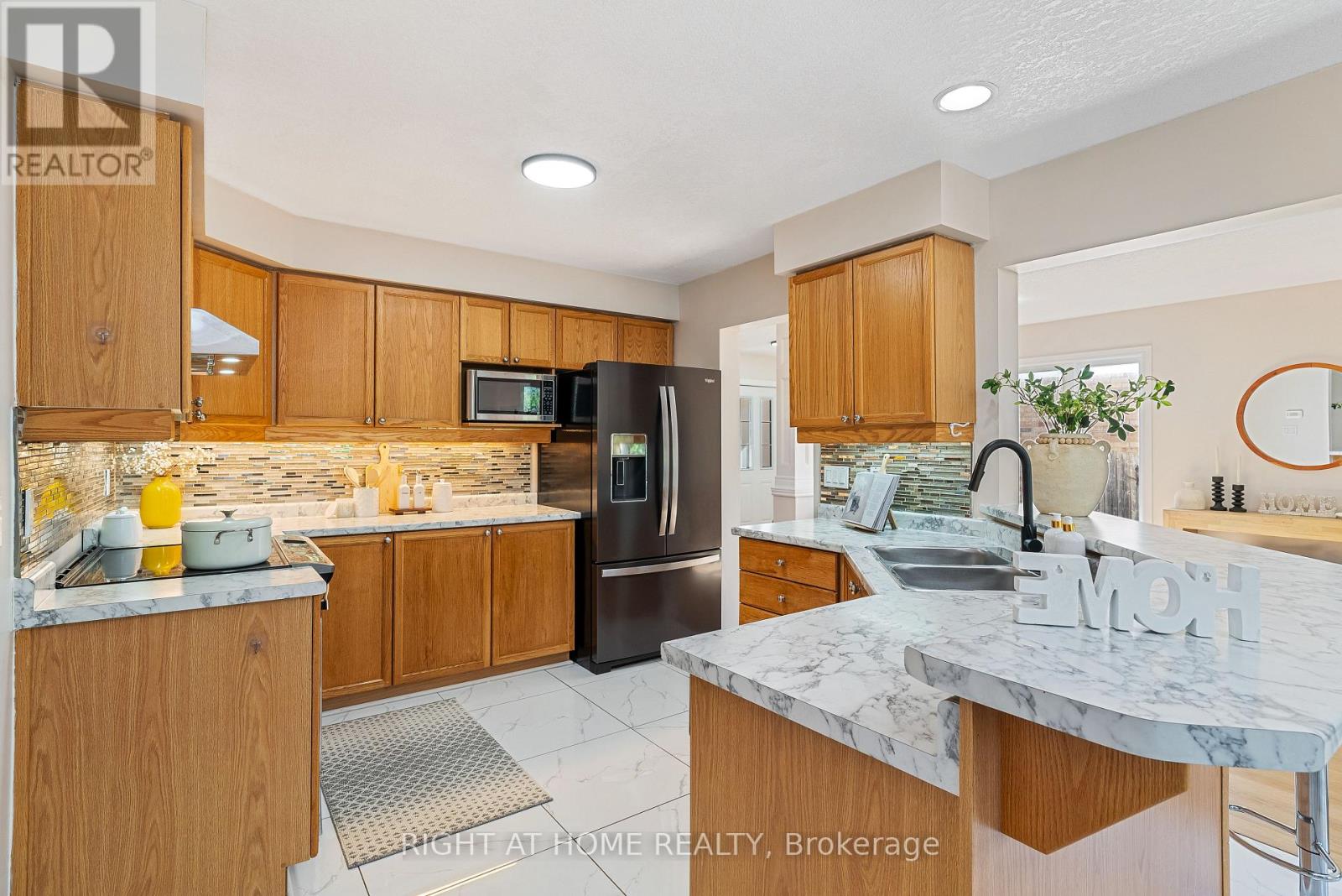 754 HEDGEROW PLACE - 14