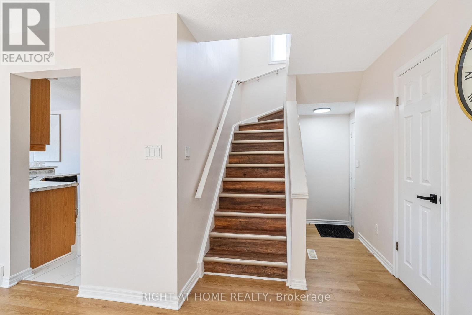 754 HEDGEROW PLACE - 20