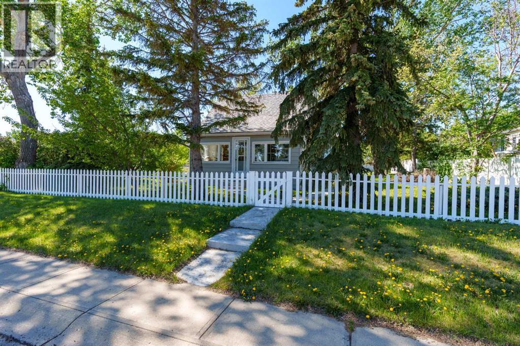 235 3 Street - 37