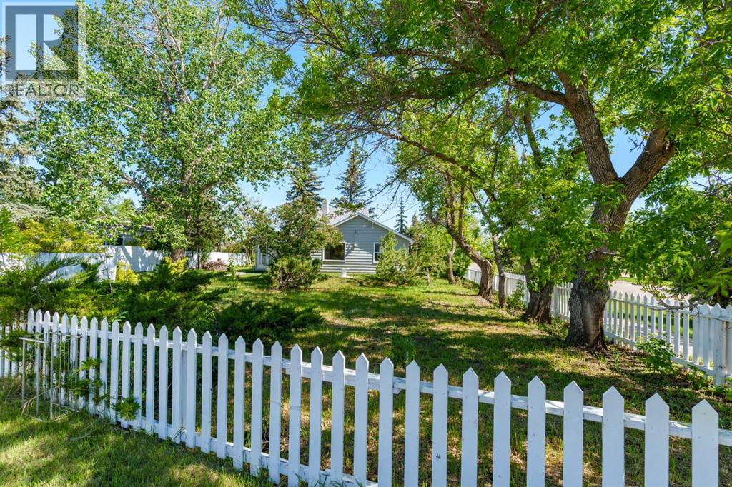 235 3 Street - 39