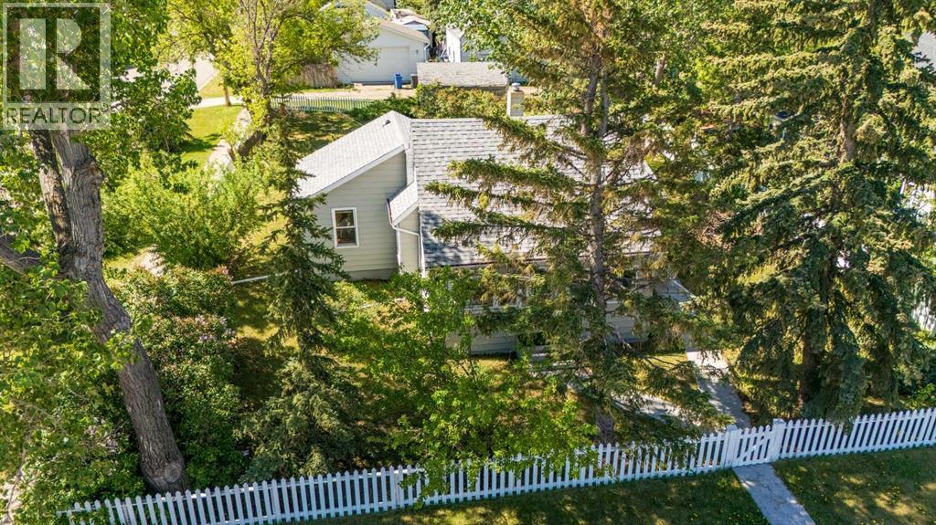 235 3 Street - 9