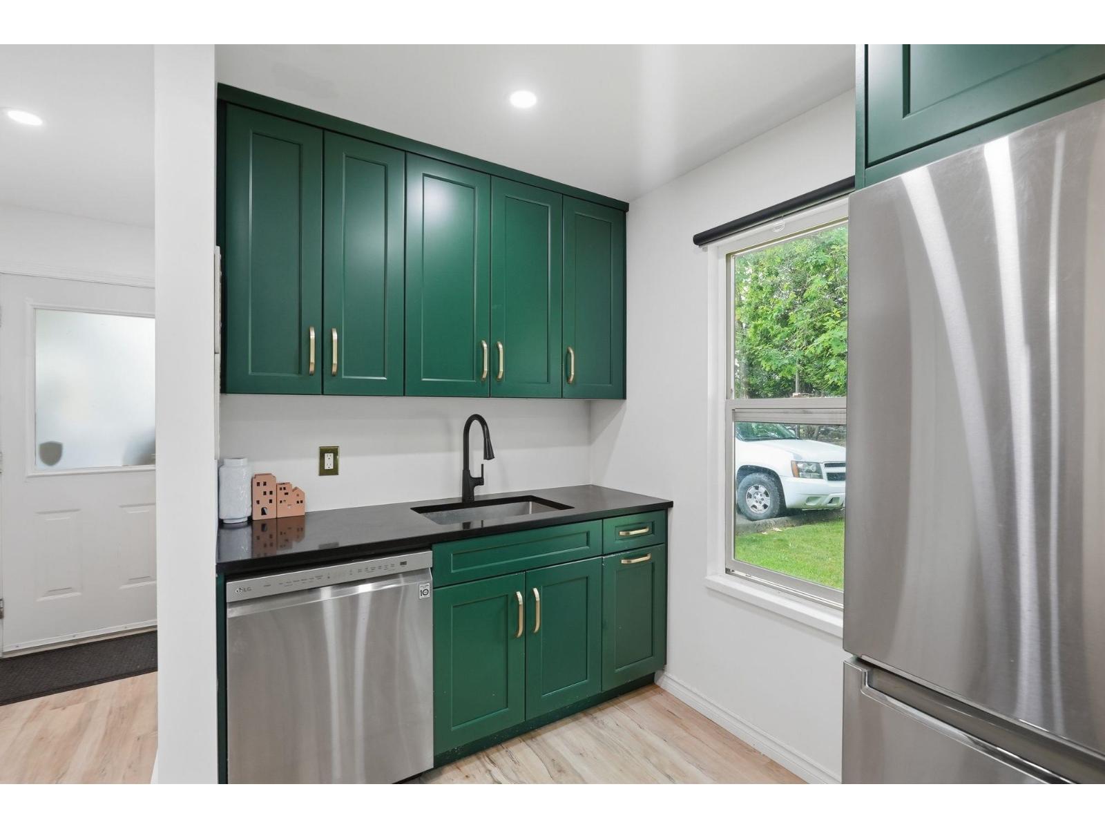 3 Bed, 2 Bath Apartment for Sale in Langley – 140 27456 32 AVENUE, Langley – MLS# R3142215 - Image 7