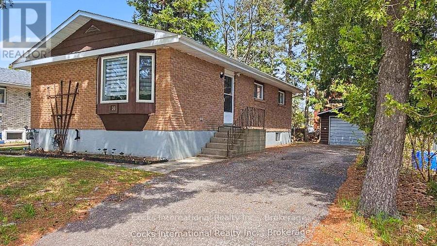 36 SUSAN STREET W - 1