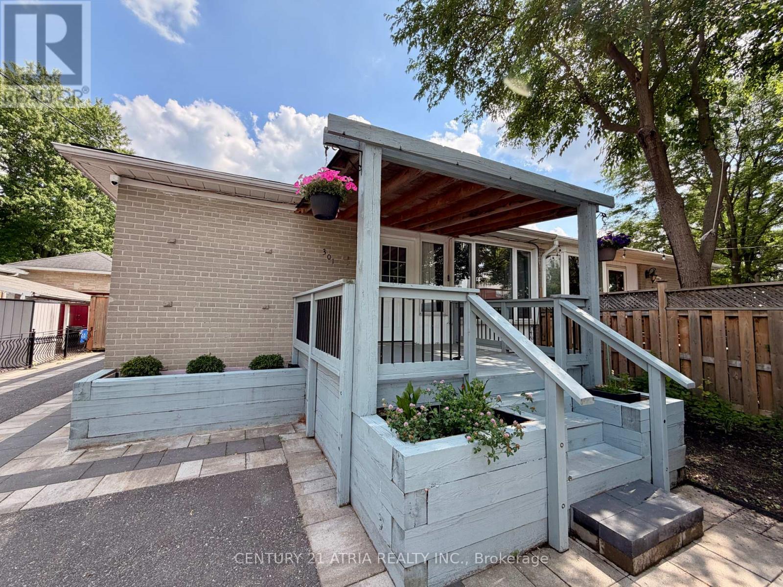 301 AXMINSTER DRIVE - 32
