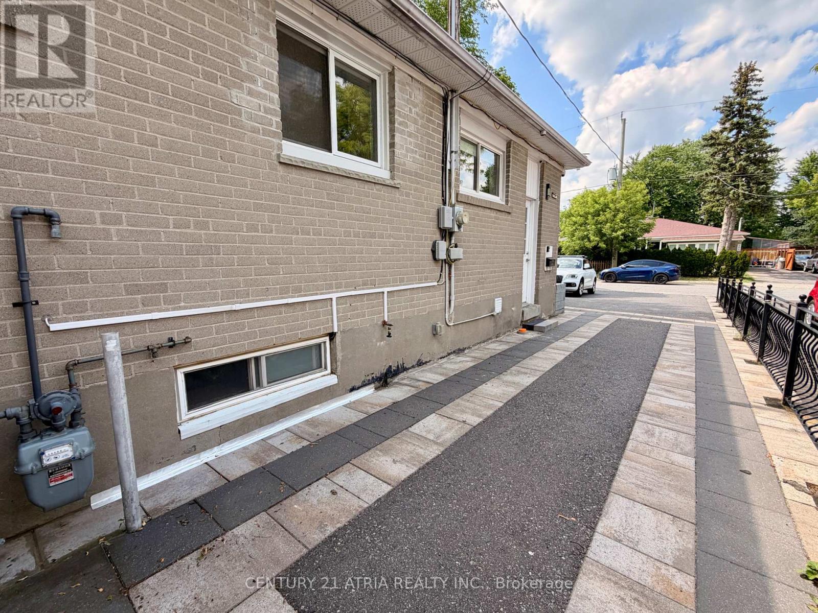 301 AXMINSTER DRIVE - 33