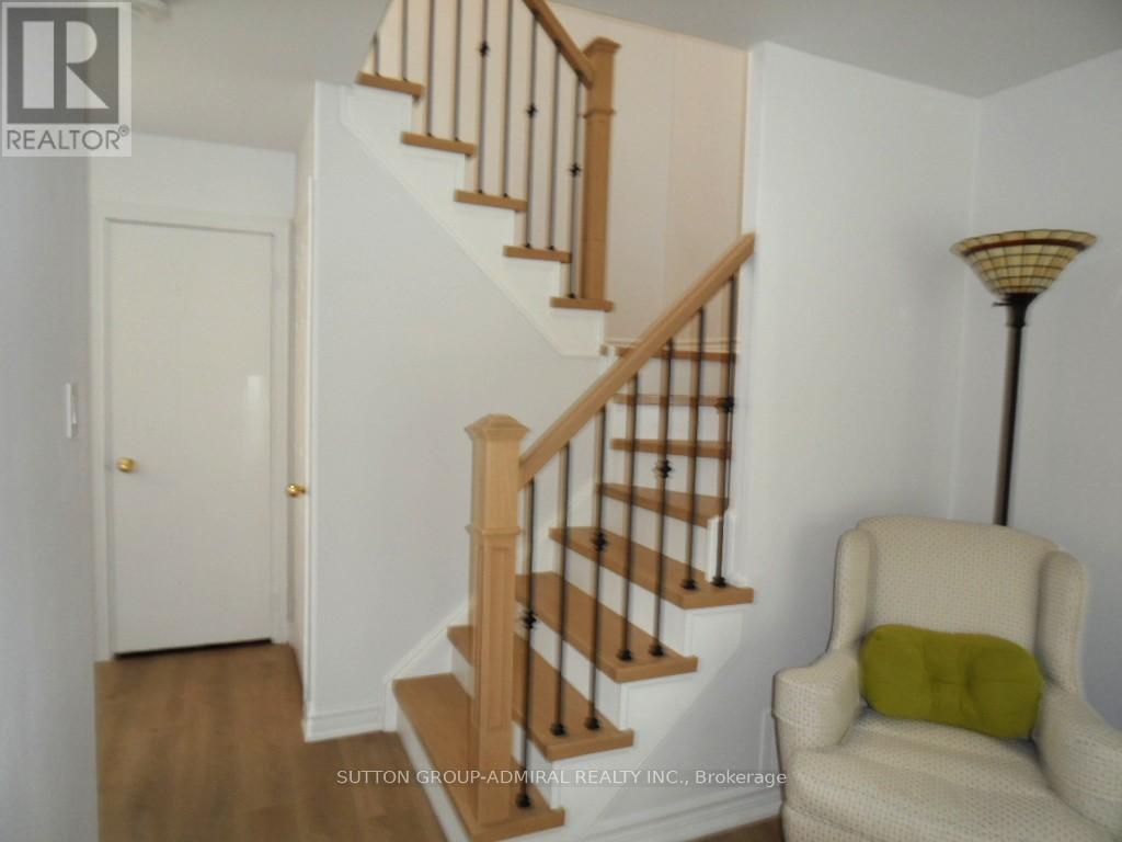 65 DELANEY CRESCENT - 2