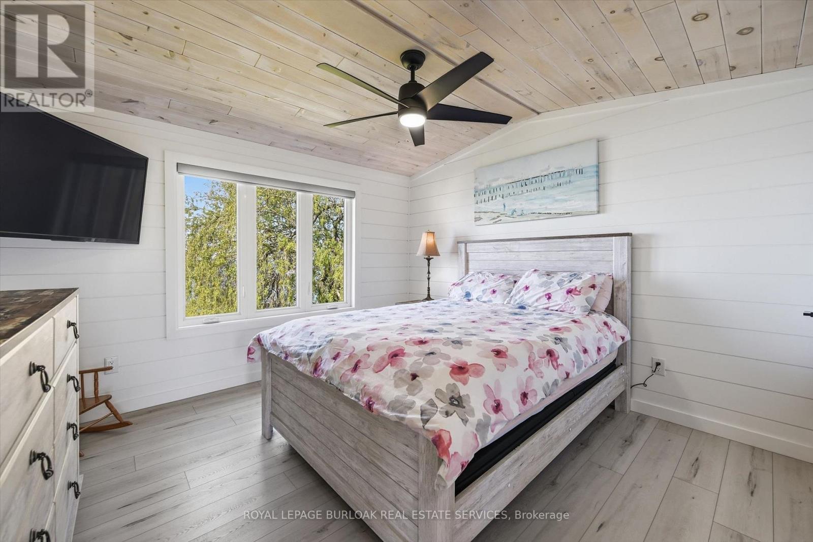 402 SOUTH COAST DRIVE - 15