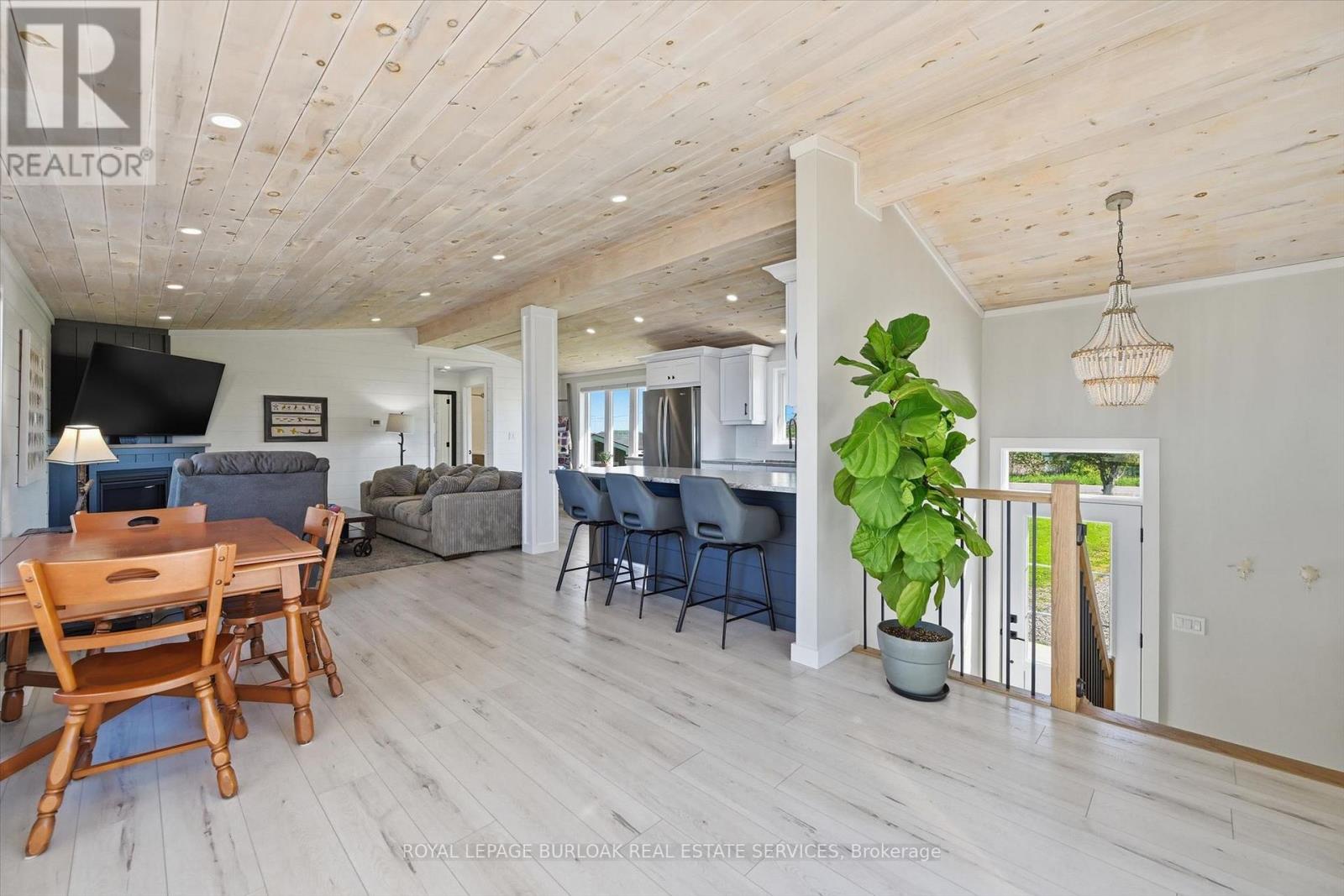 402 SOUTH COAST DRIVE - 9