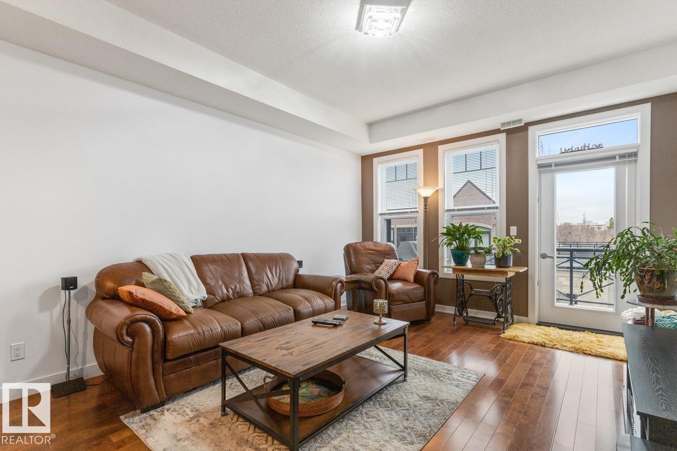 #406 10808 71 AV NW - 17