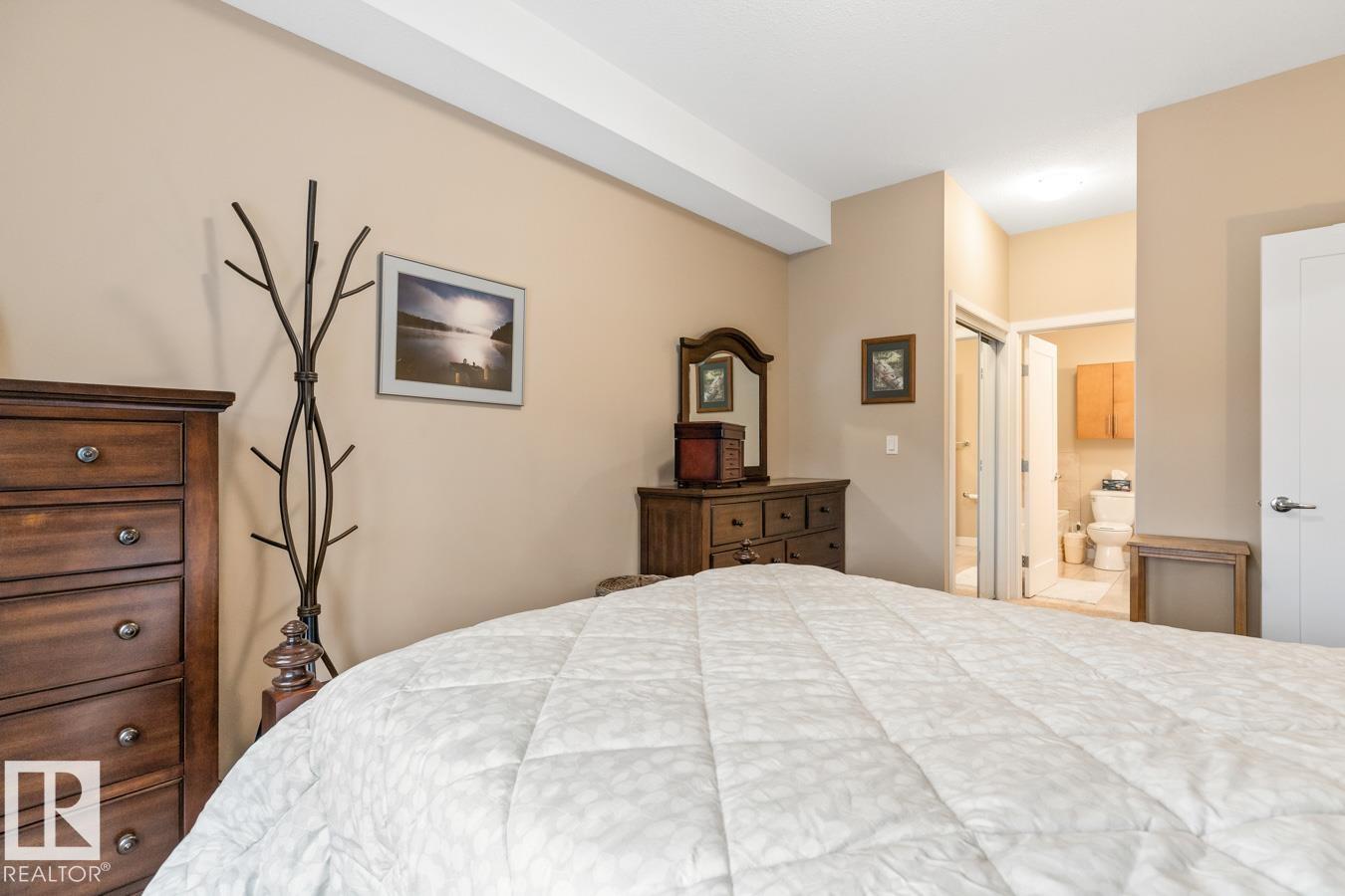 #406 10808 71 AV NW - 22