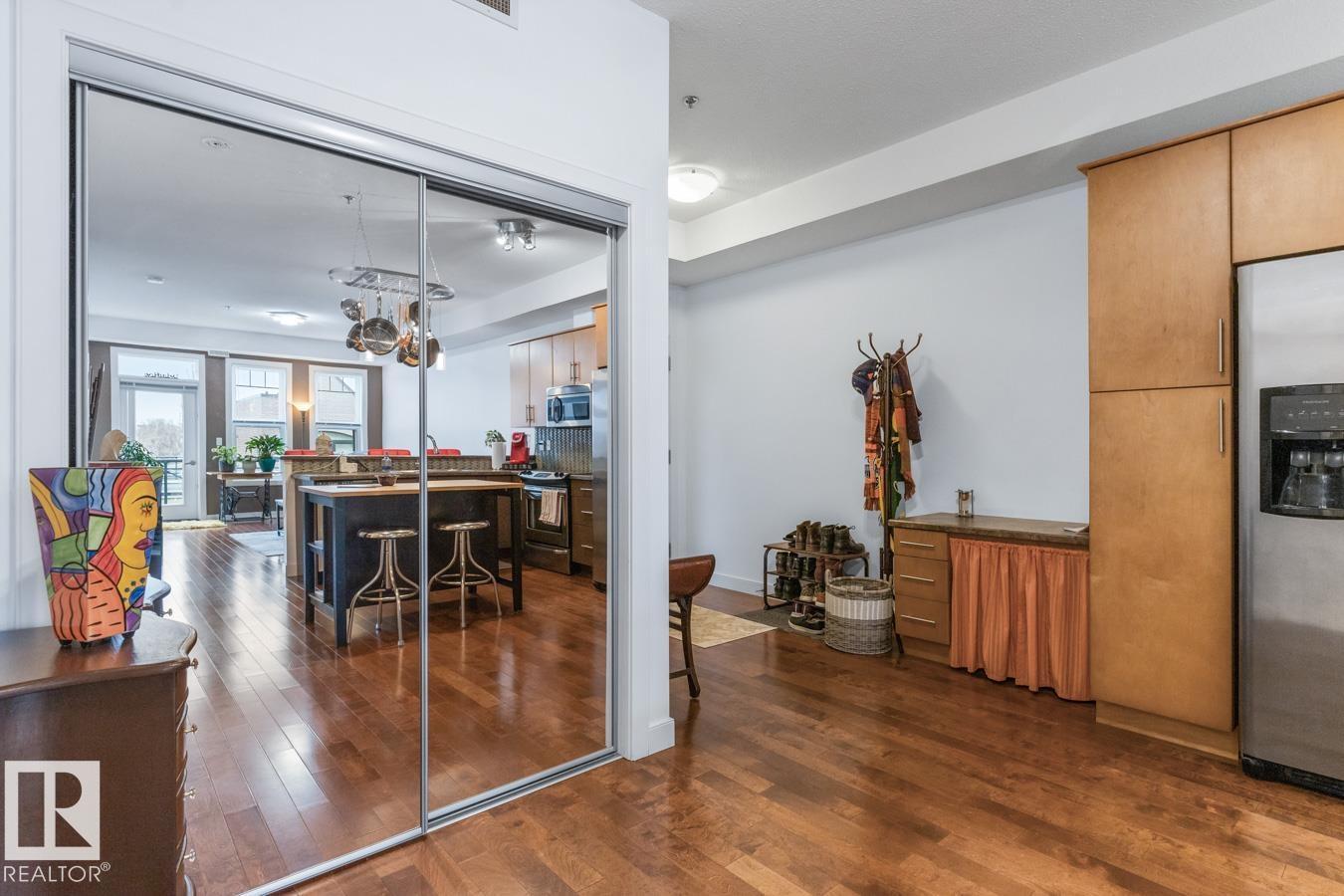#406 10808 71 AV NW - 24