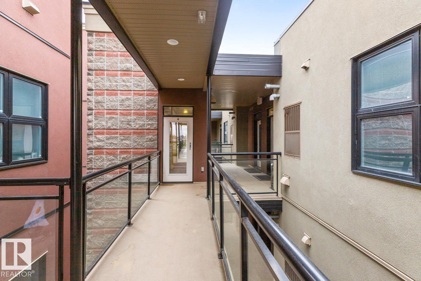 #406 10808 71 AV NW - 38