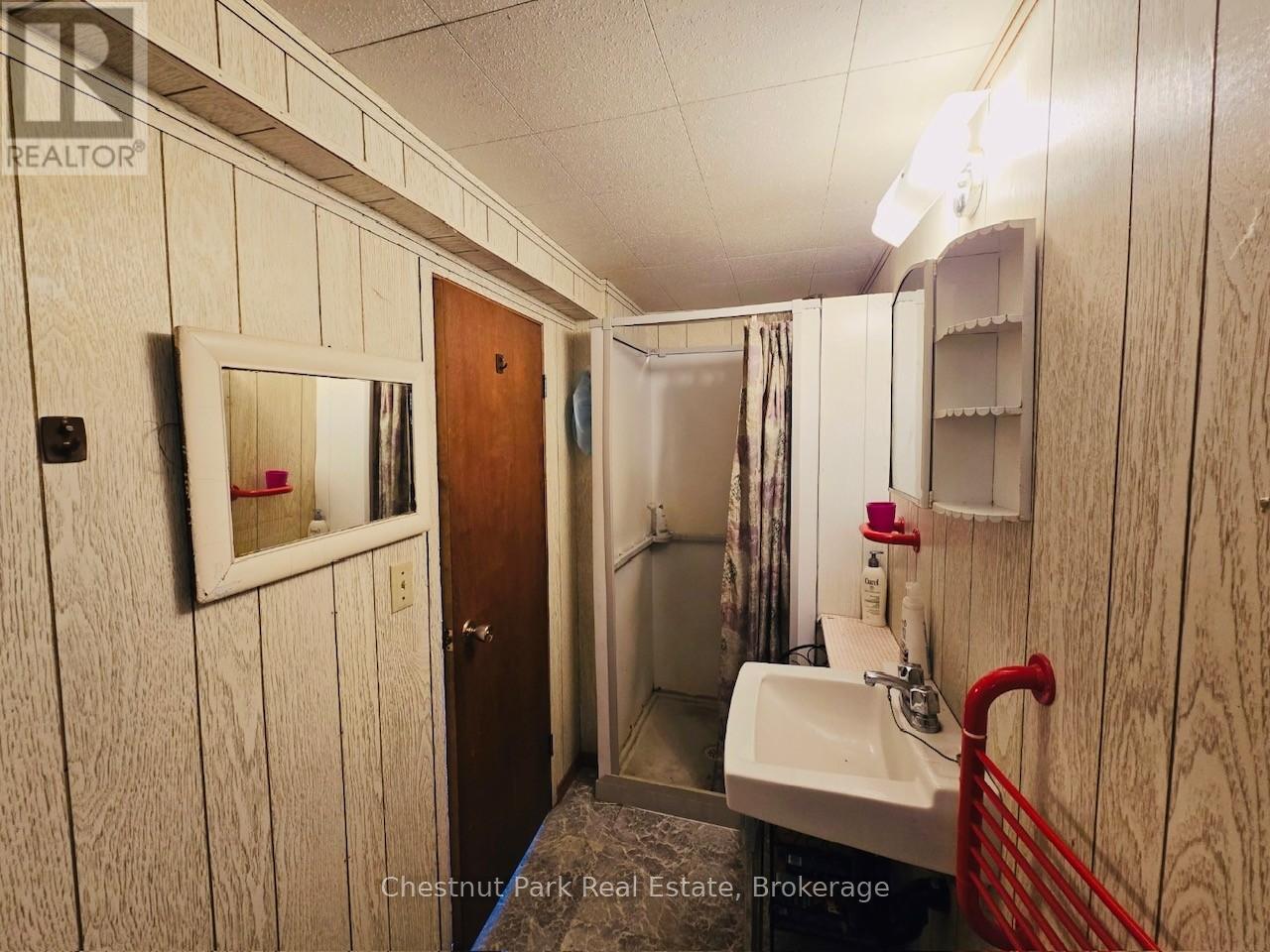 1051- 1 & 2 WIGWAM LODGE ROAD - 22