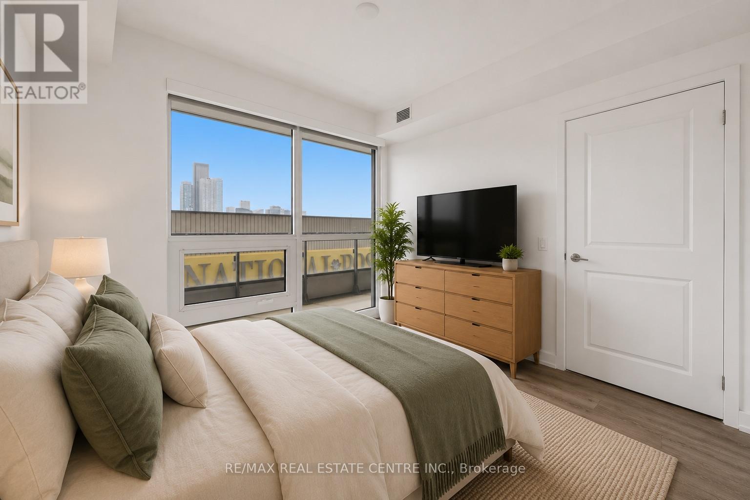 #2503 395 BLOOR STREET E - 11