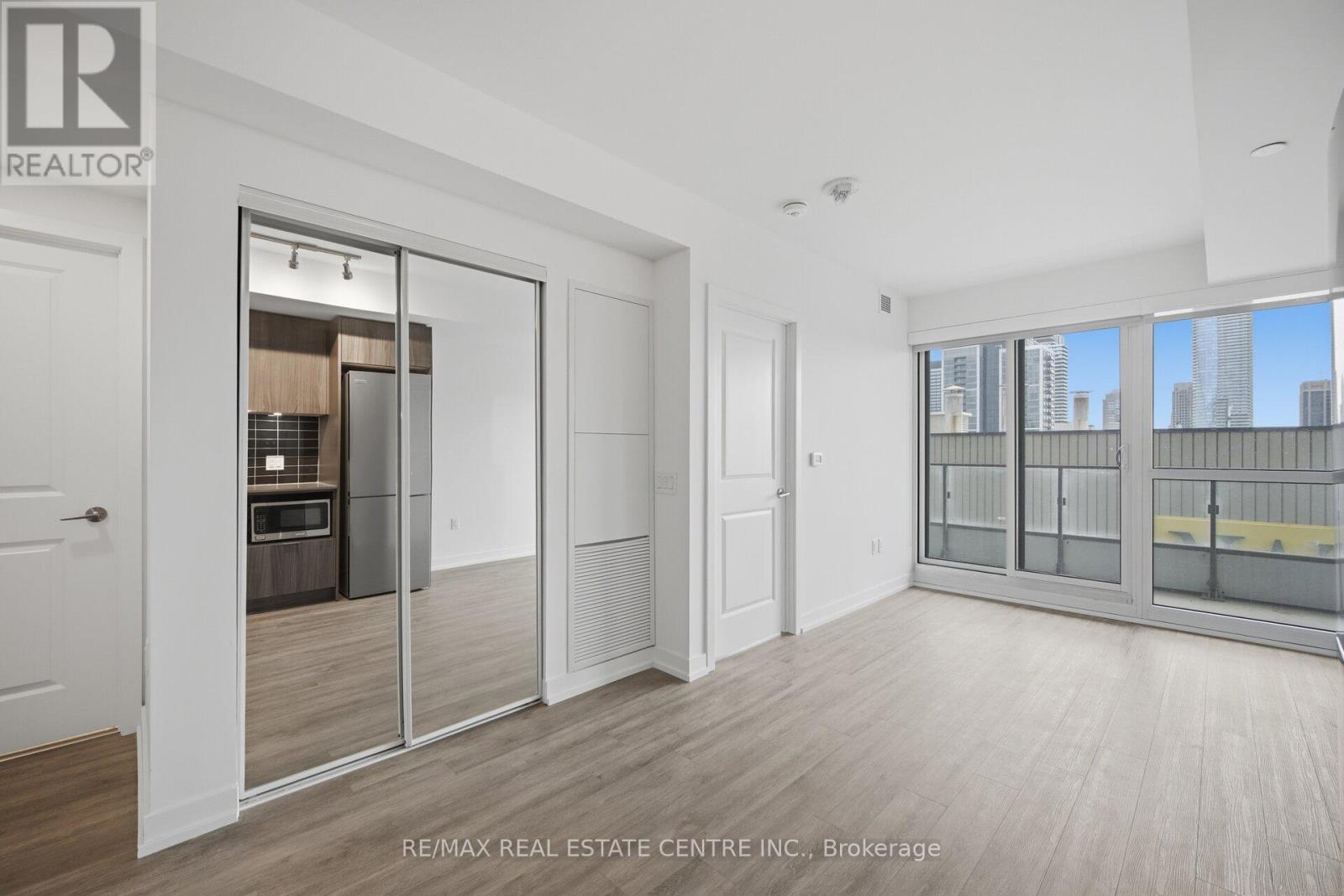 #2503 395 BLOOR STREET E - 35