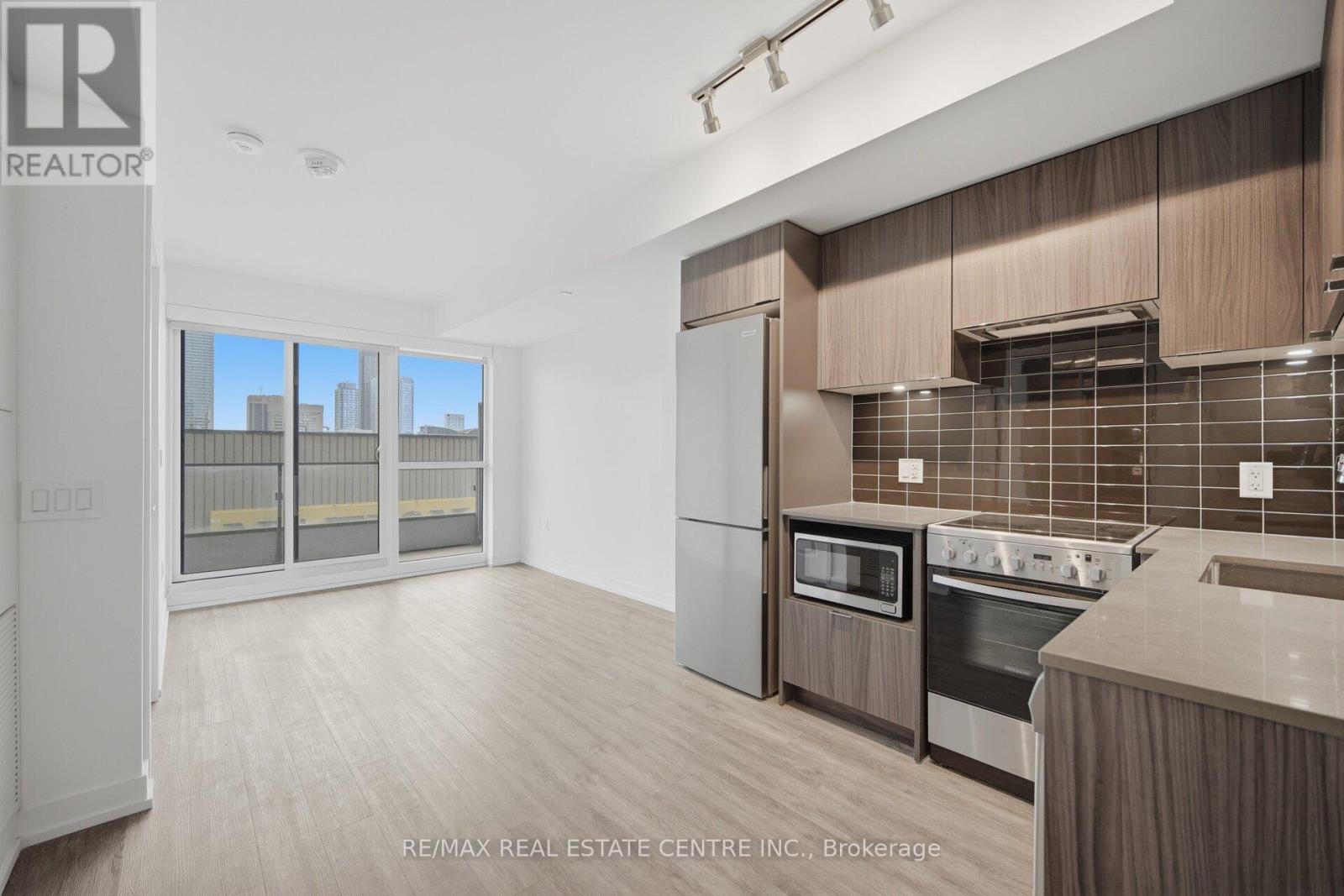 #2503 395 BLOOR STREET E - 33