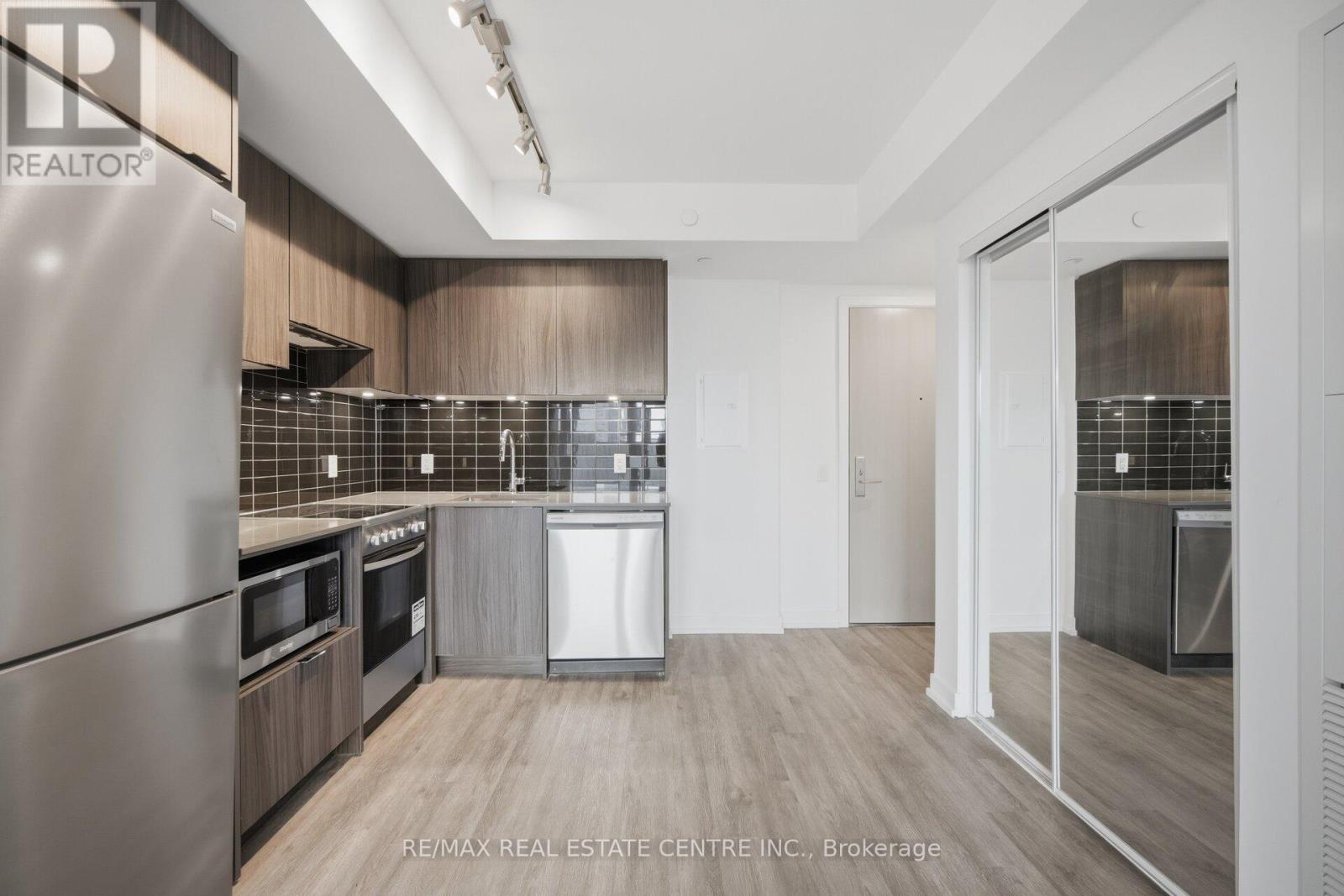 #2503 395 BLOOR STREET E - 34