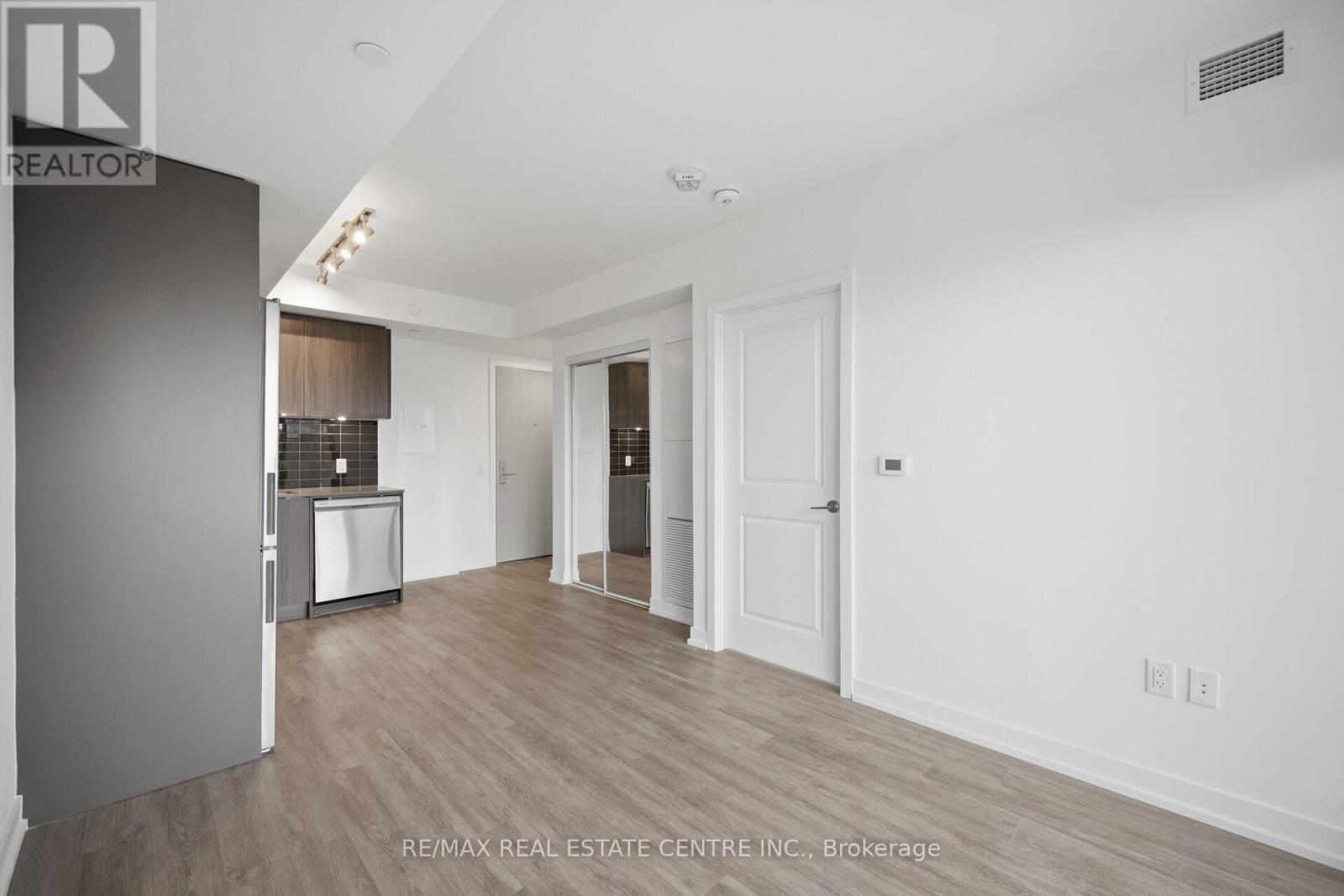 #2503 395 BLOOR STREET E - 38