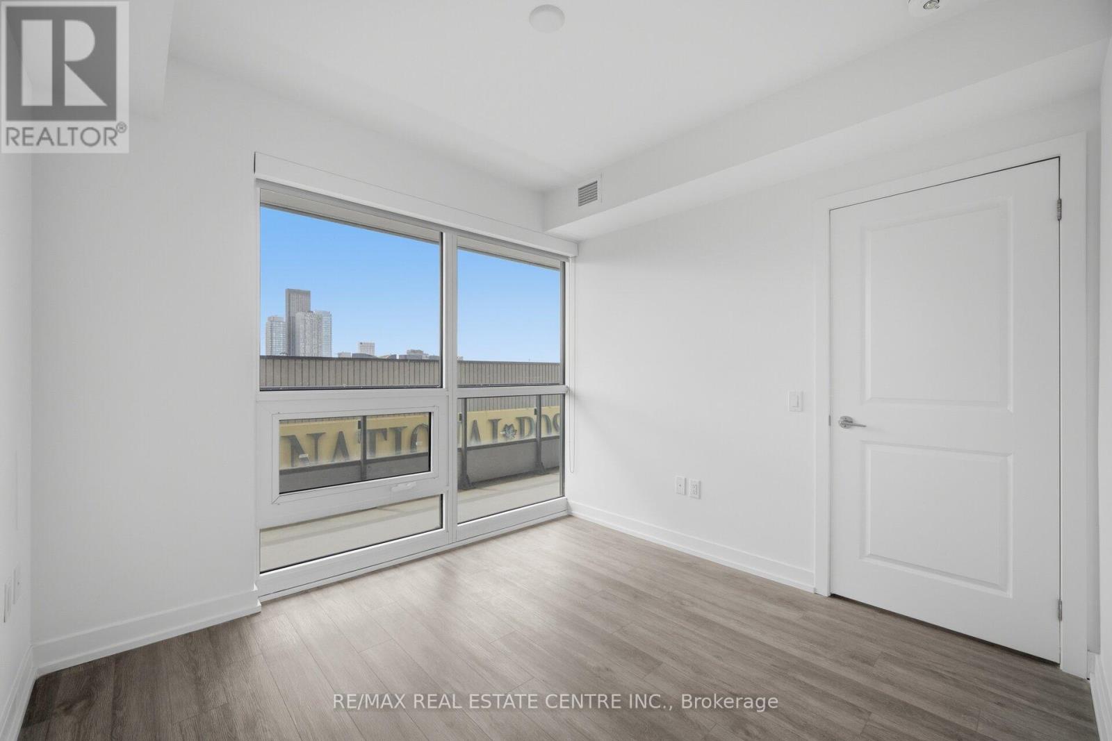 #2503 395 BLOOR STREET E - 43