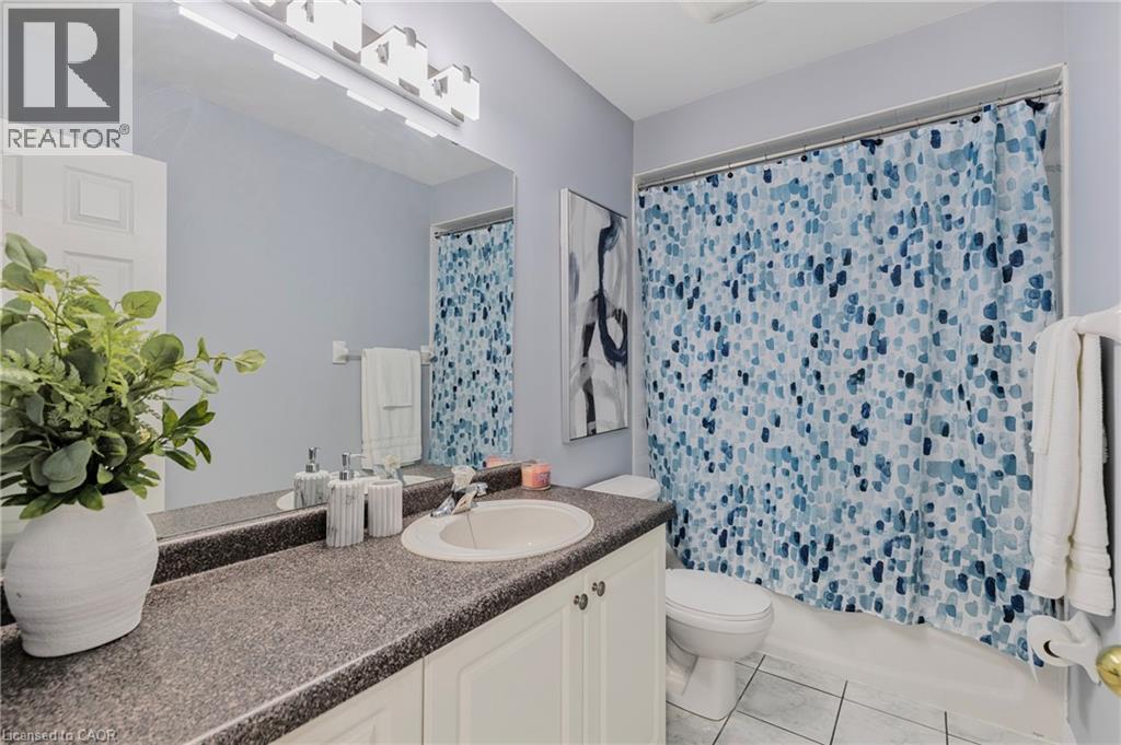 #32 130 ROBERT Street - 25