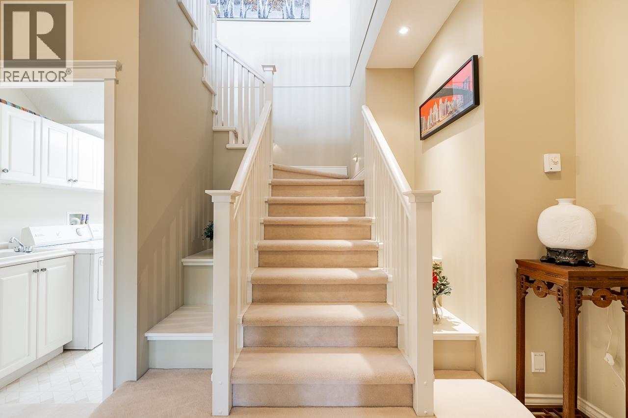 4918 EDENDALE LANE, West Vancouver