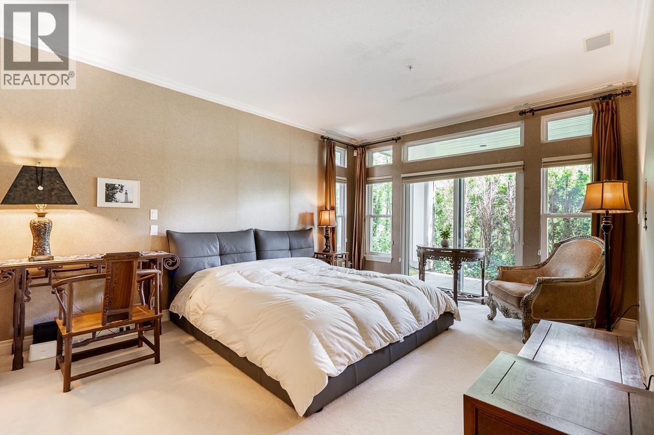 4918 EDENDALE LANE, West Vancouver