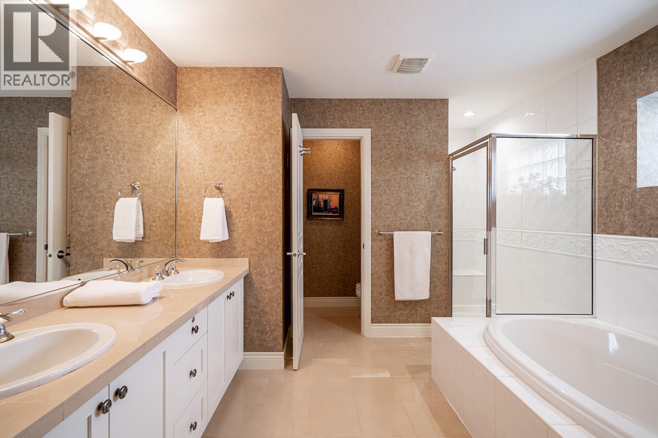 4918 EDENDALE LANE, West Vancouver