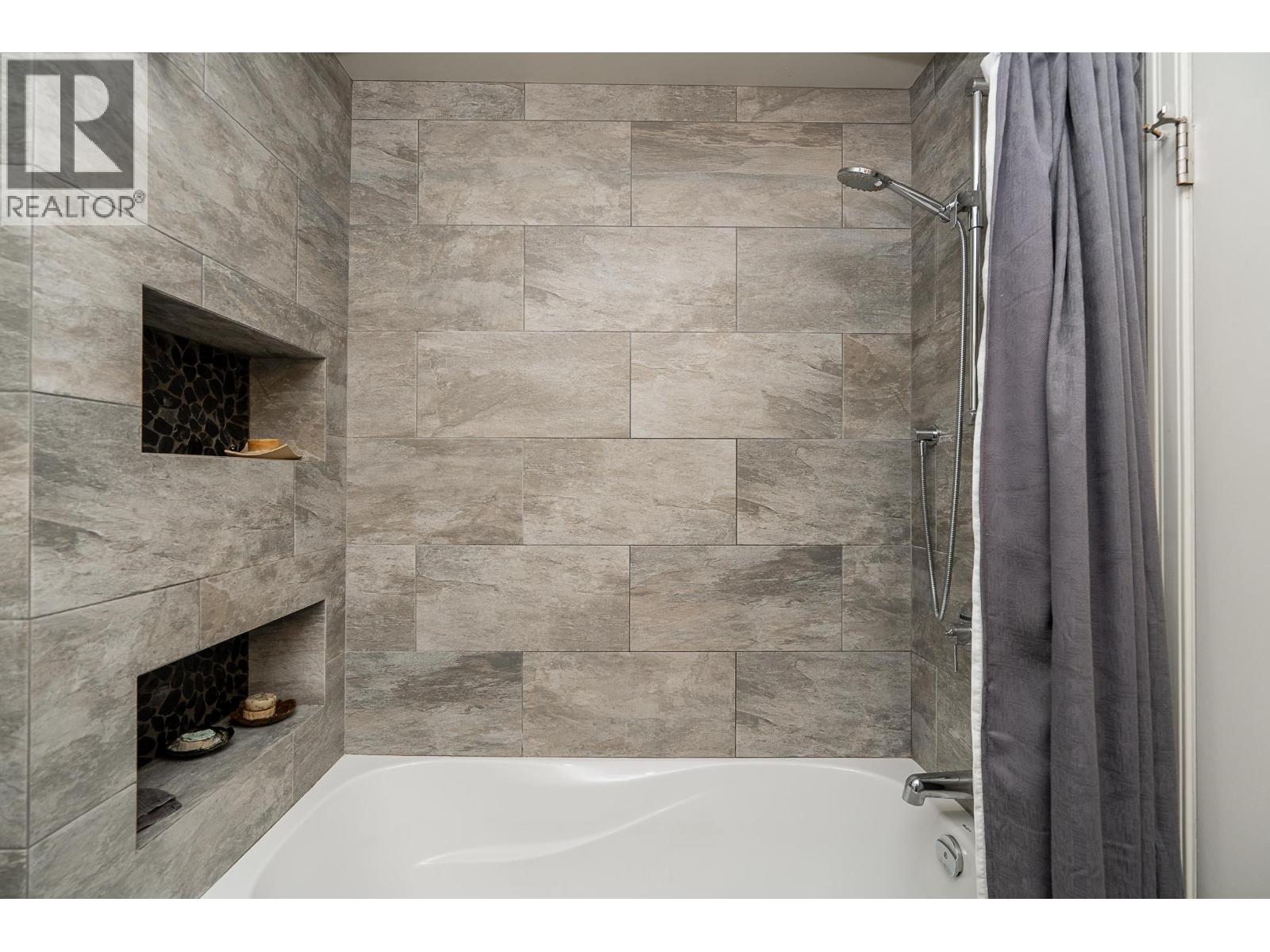 3 Bed, 3 Bath House for Sale in Coquitlam – 1299 JORDAN STREET, Coquitlam – MLS# R3142250 - Image 23