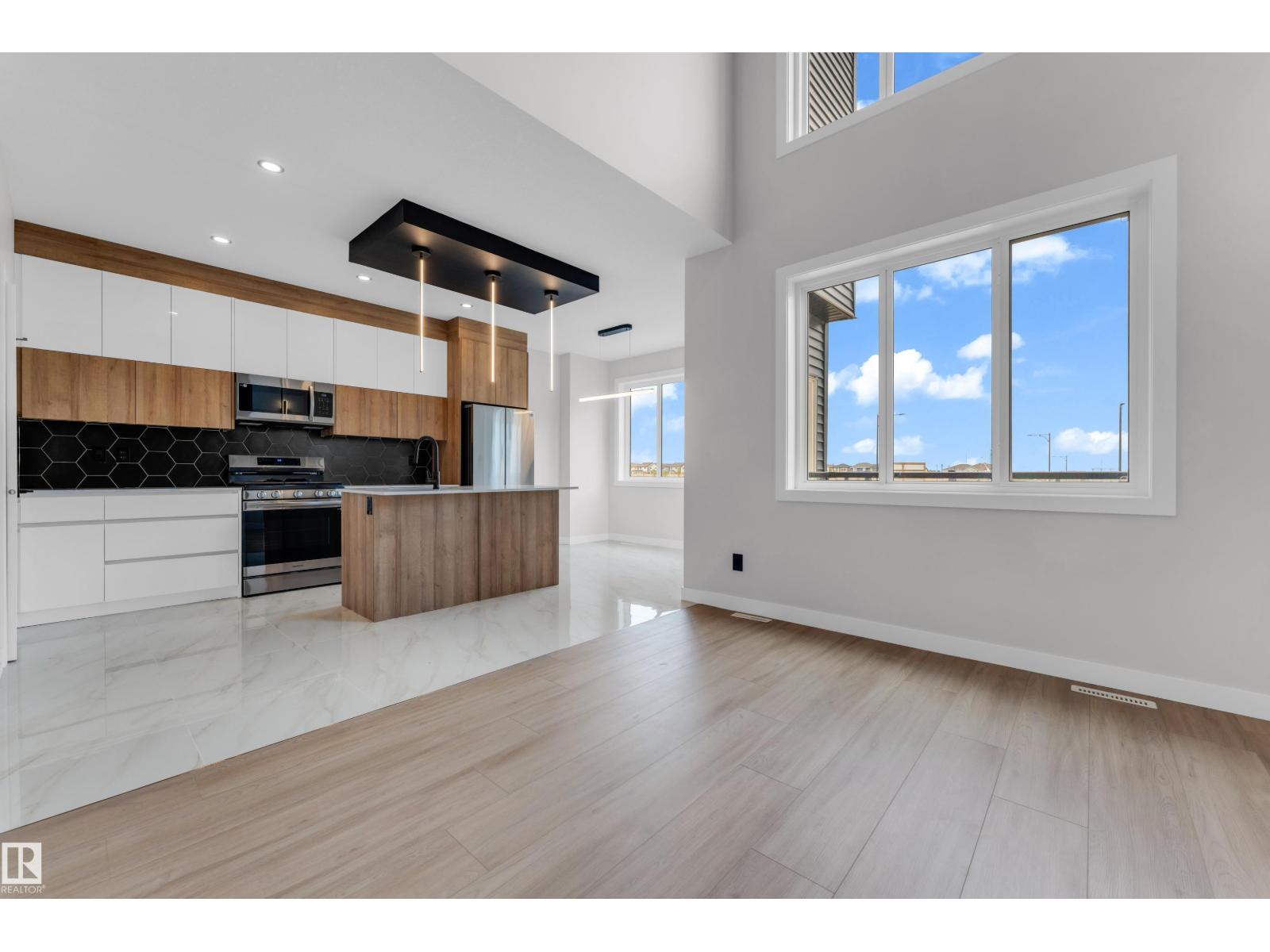 1912 48 ST SW - 16
