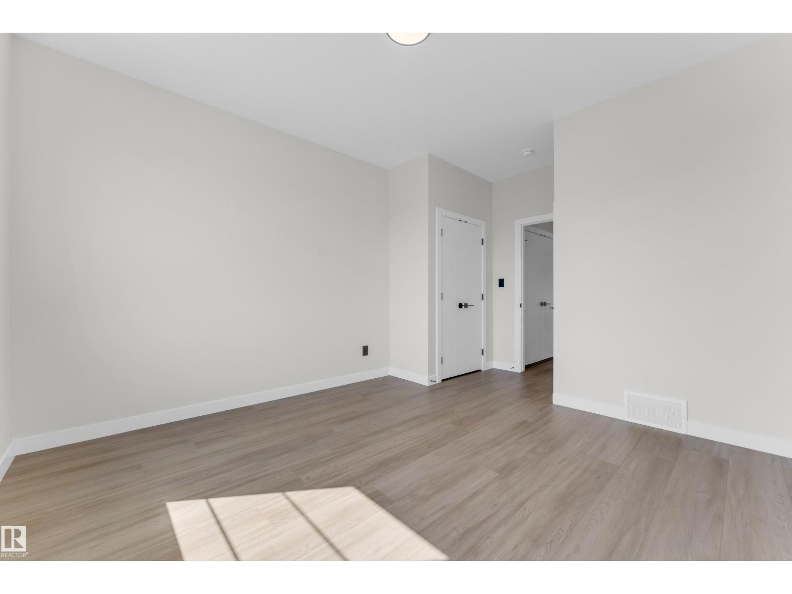 1912 48 ST SW - 30
