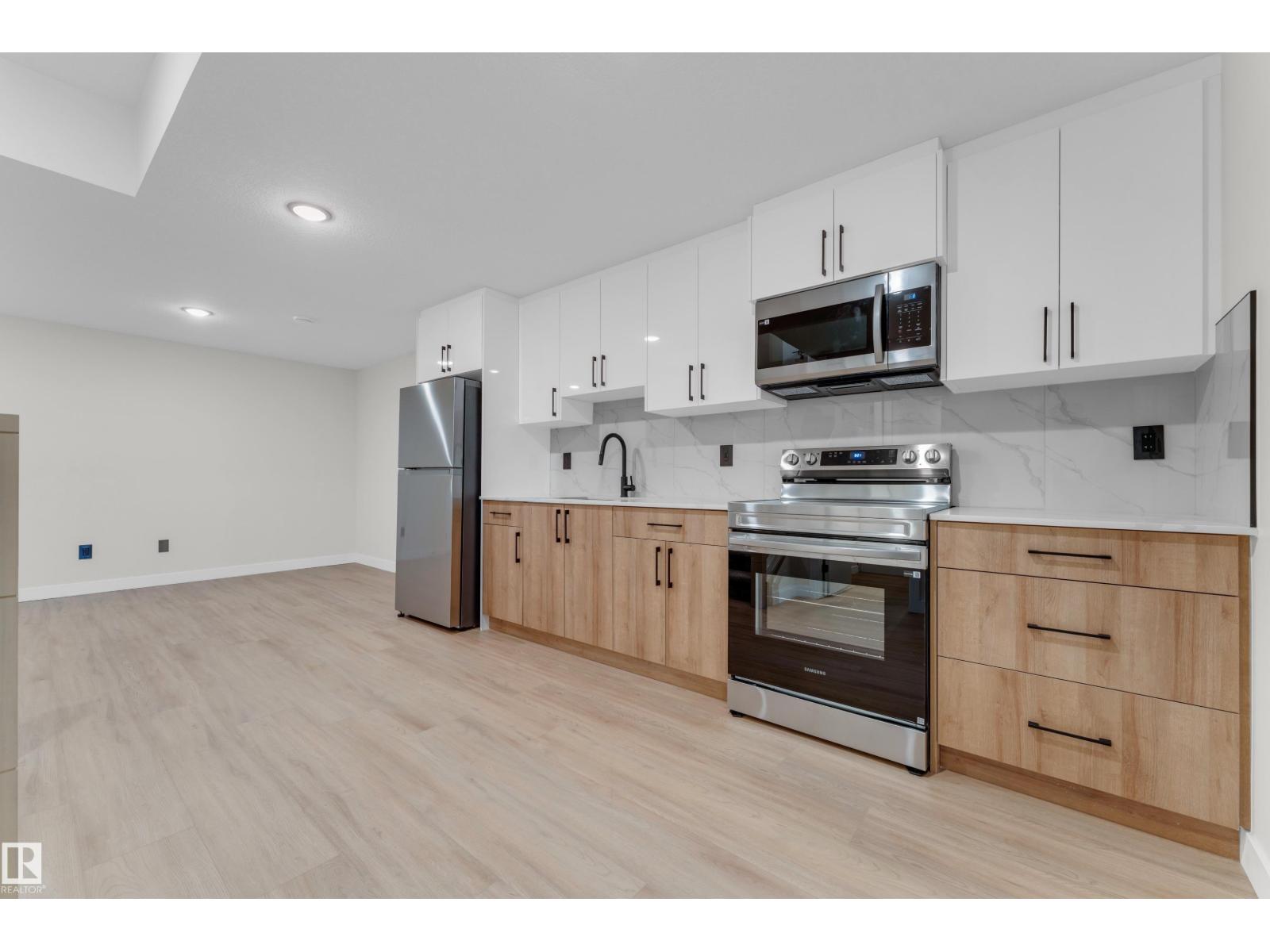 1912 48 ST SW - 40