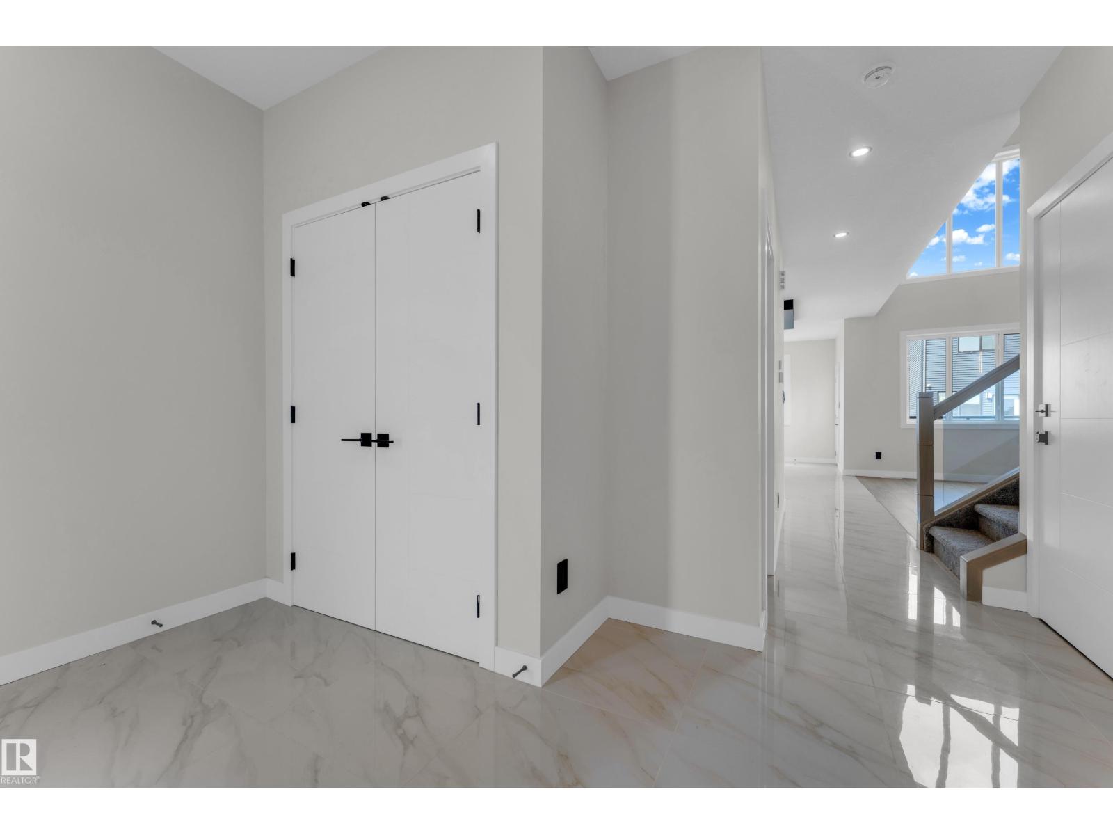1912 48 ST SW - 8