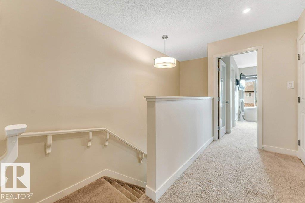 5315 22 AV SW - 28