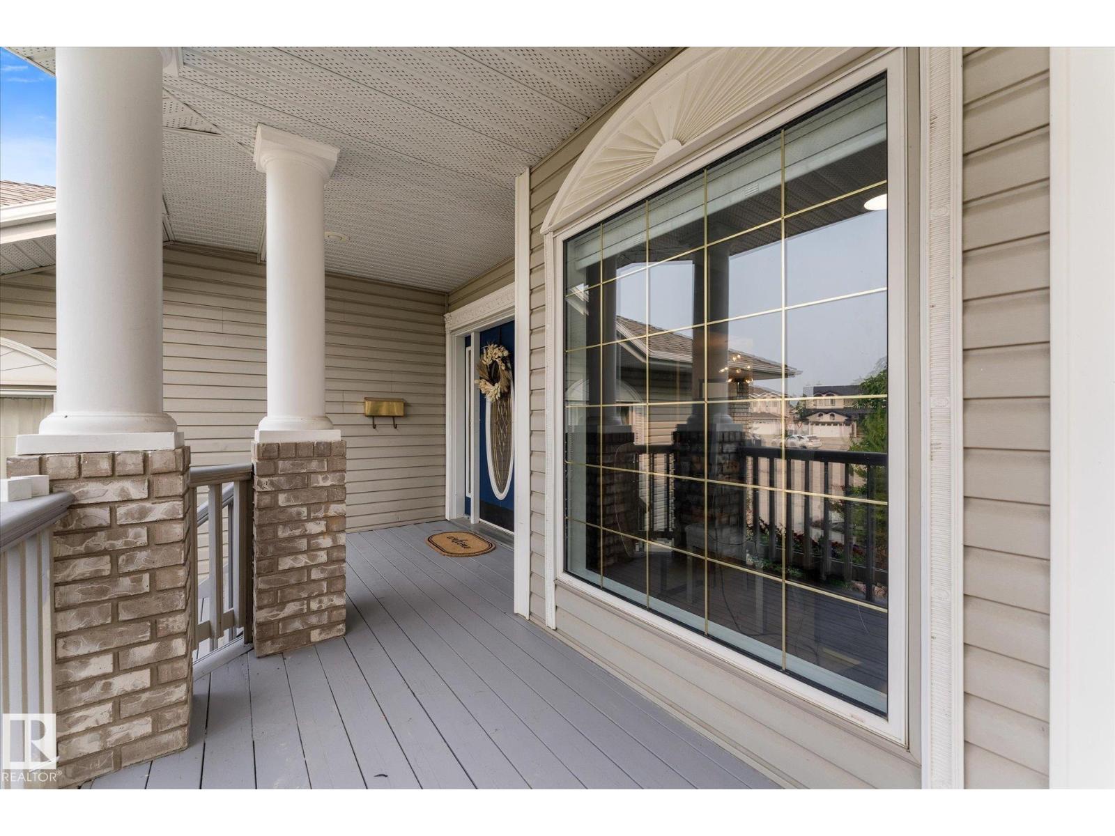 8704 165 AV NW NW - 8