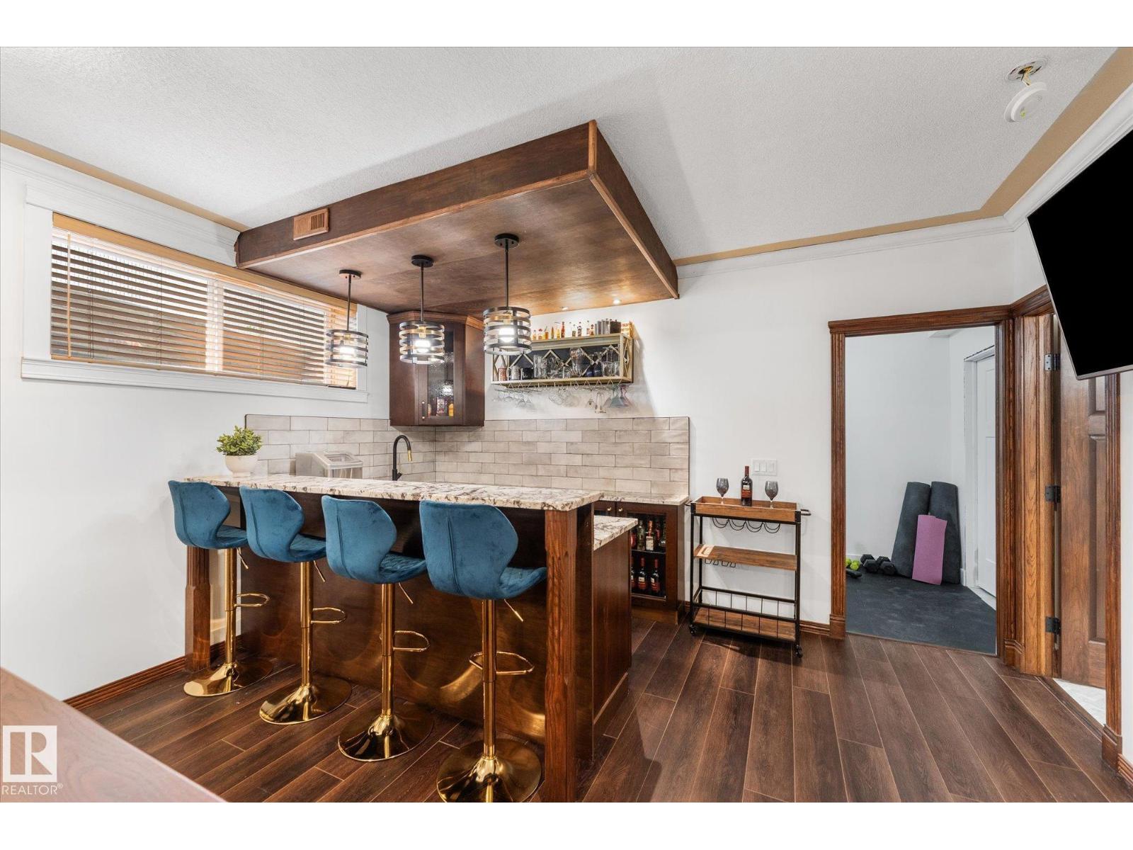 8704 165 AV NW NW - 38