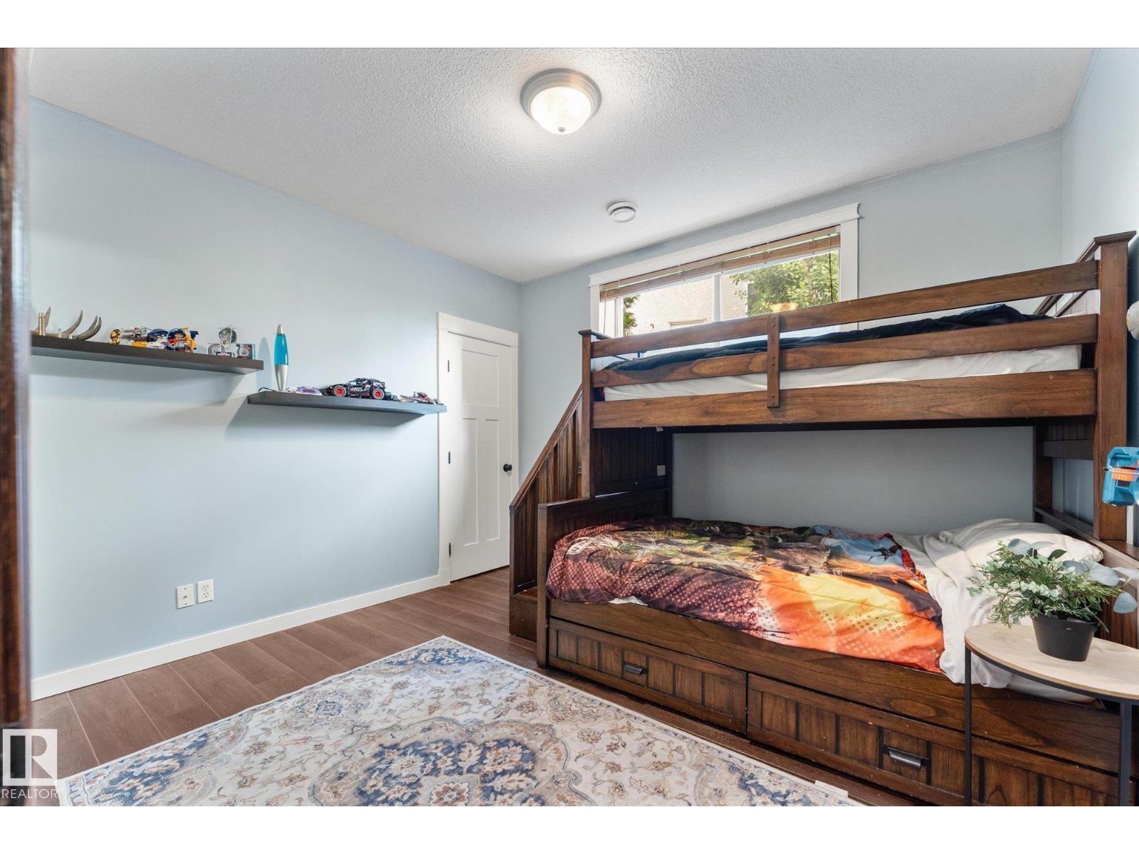 8704 165 AV NW NW - 43