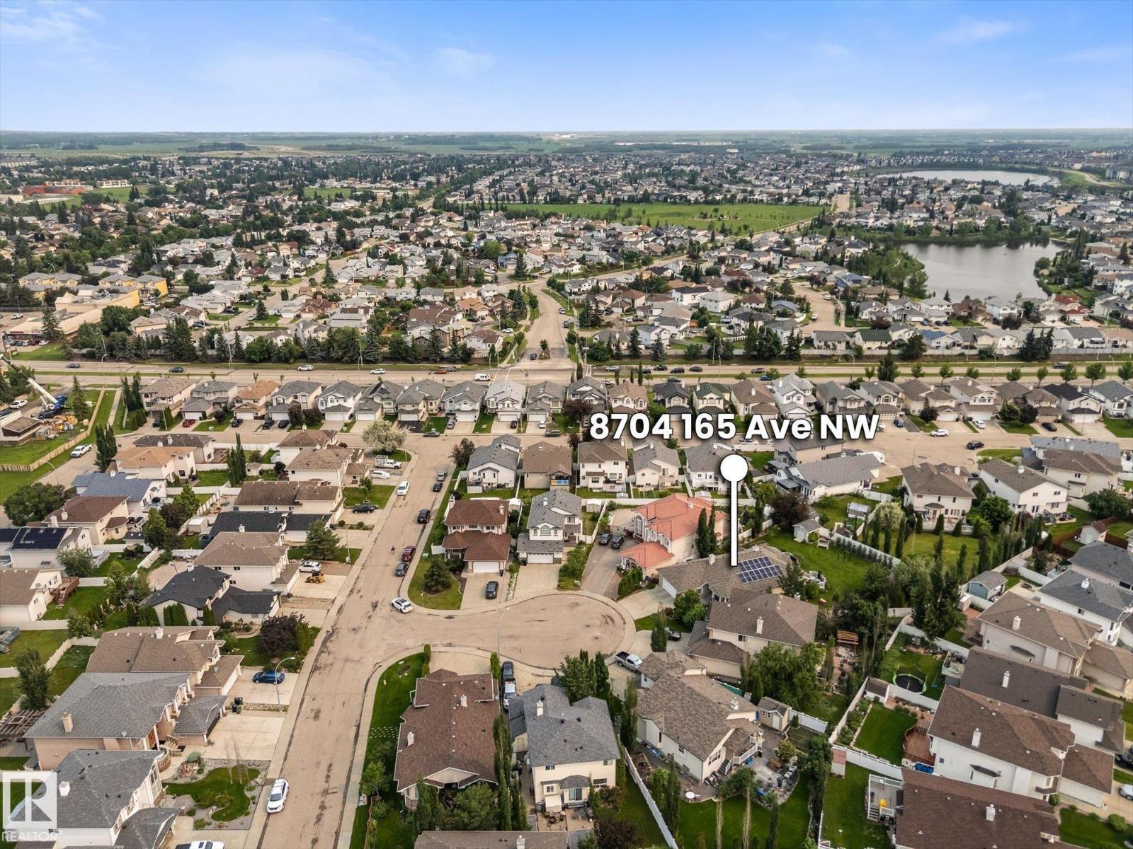 8704 165 AV NW NW - 5