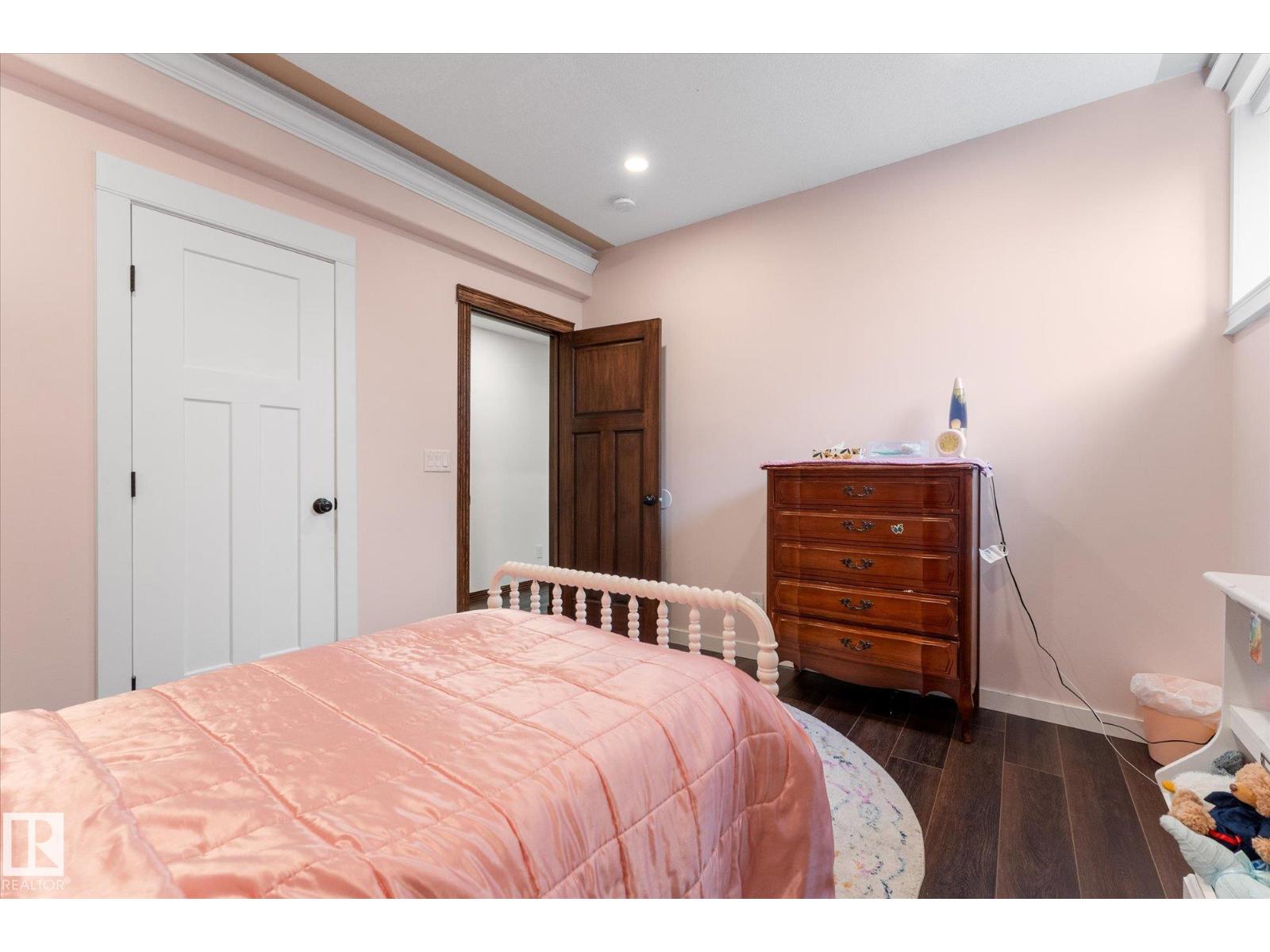 8704 165 AV NW NW - 49