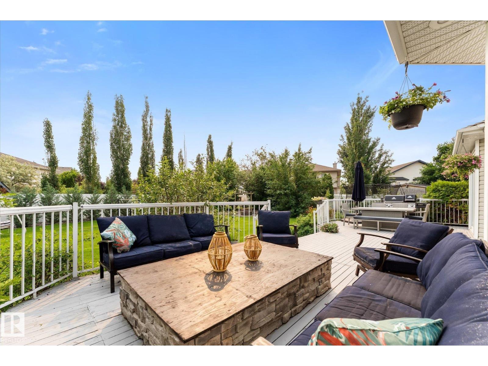 8704 165 AV NW NW - 53