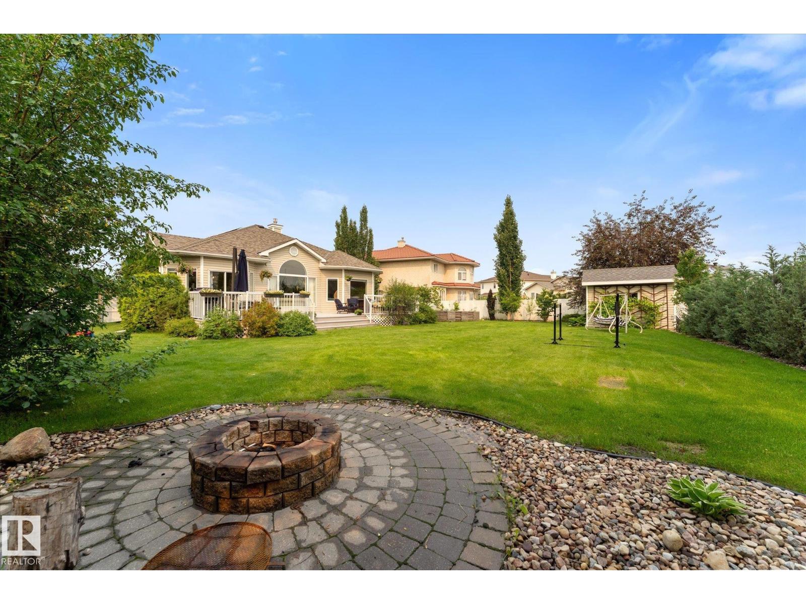 8704 165 AV NW NW - 55