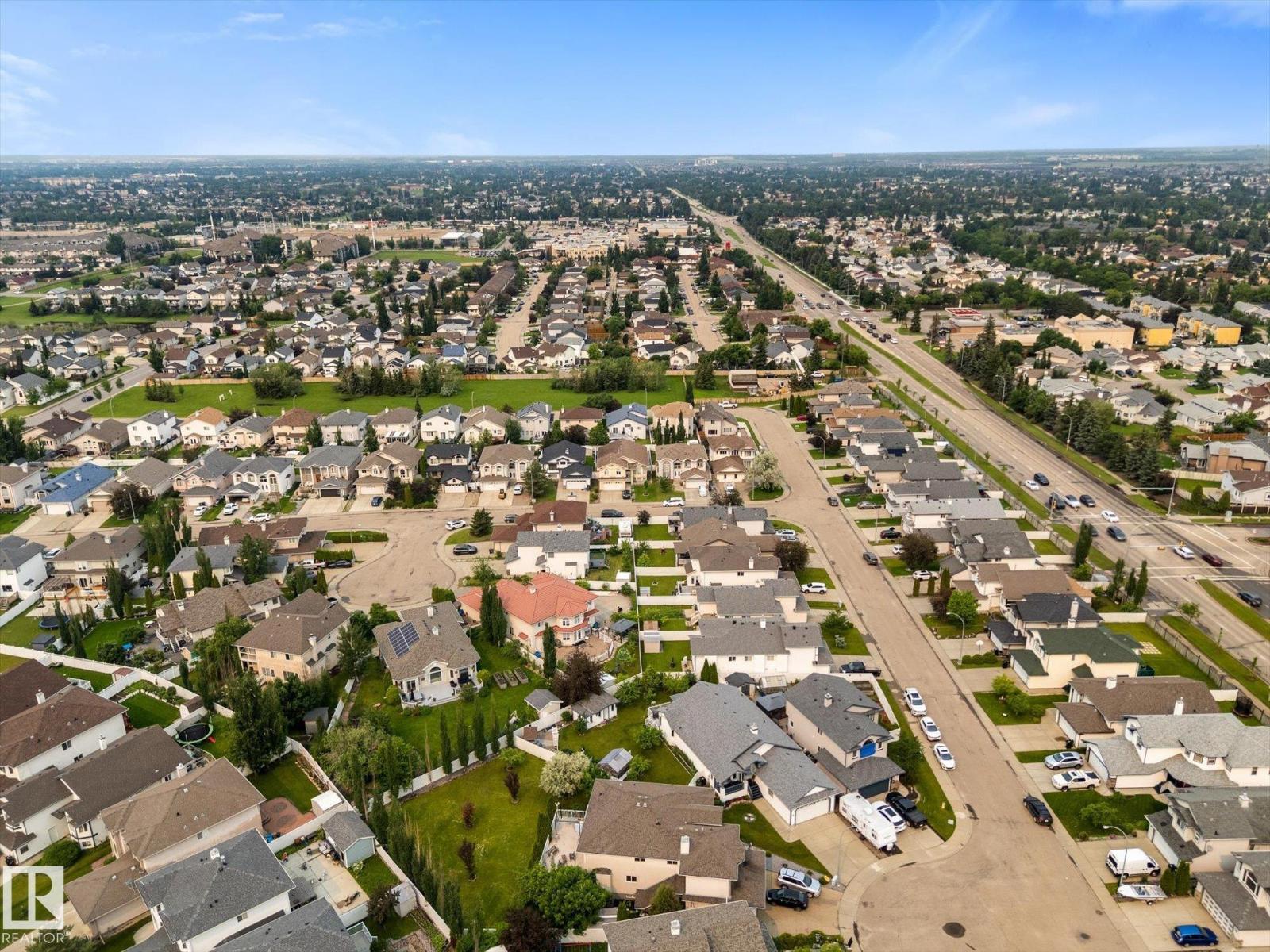 8704 165 AV NW NW - 60