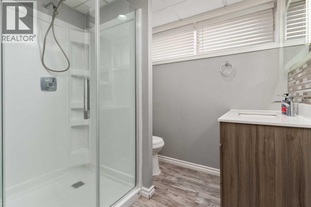 5228 59 Avenue - 24