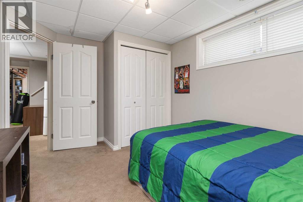 5228 59 Avenue - 23
