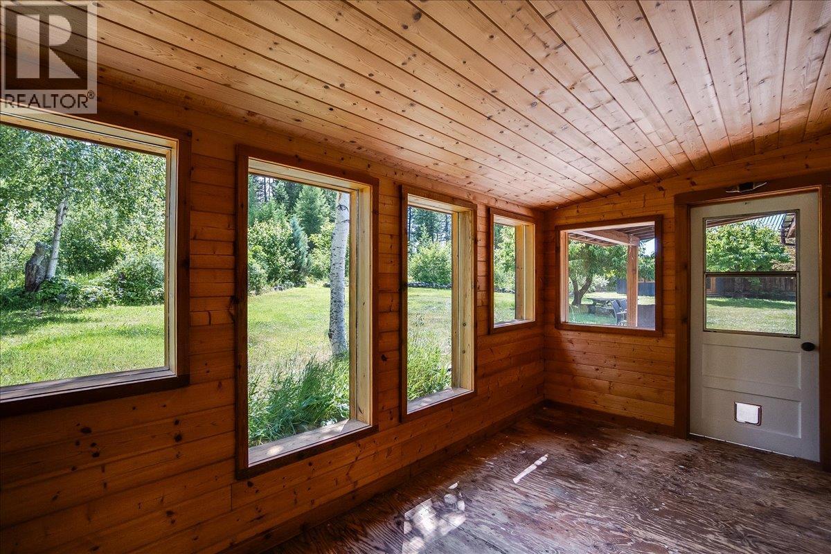 6042 Woodward Road - 6
