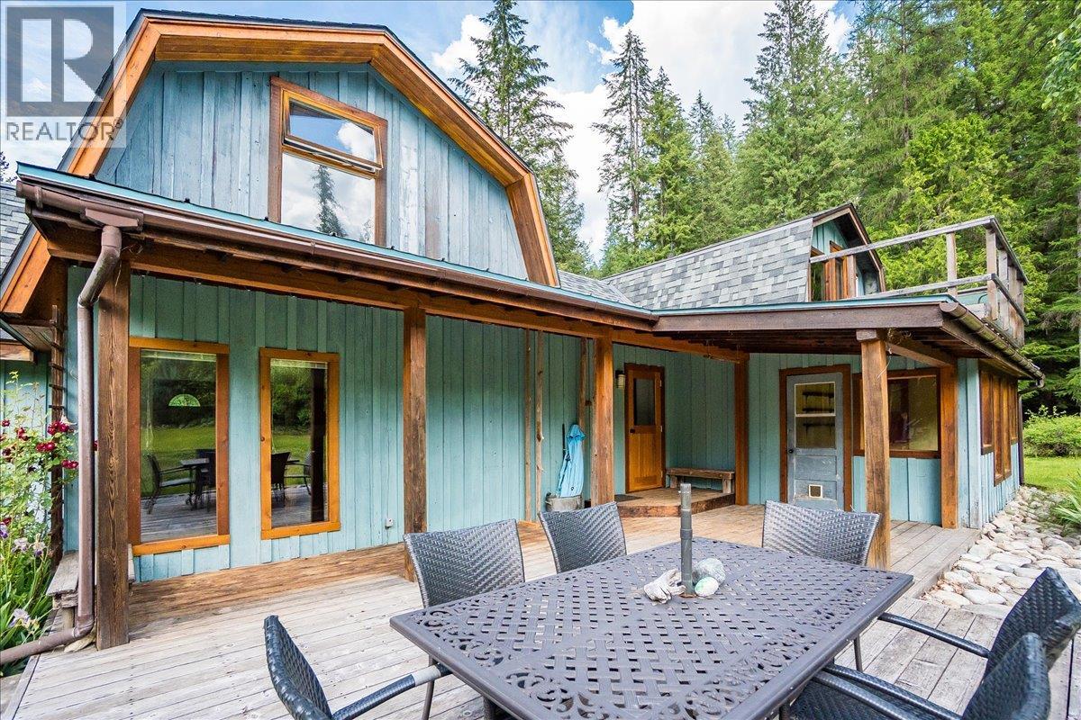 6042 Woodward Road - 30