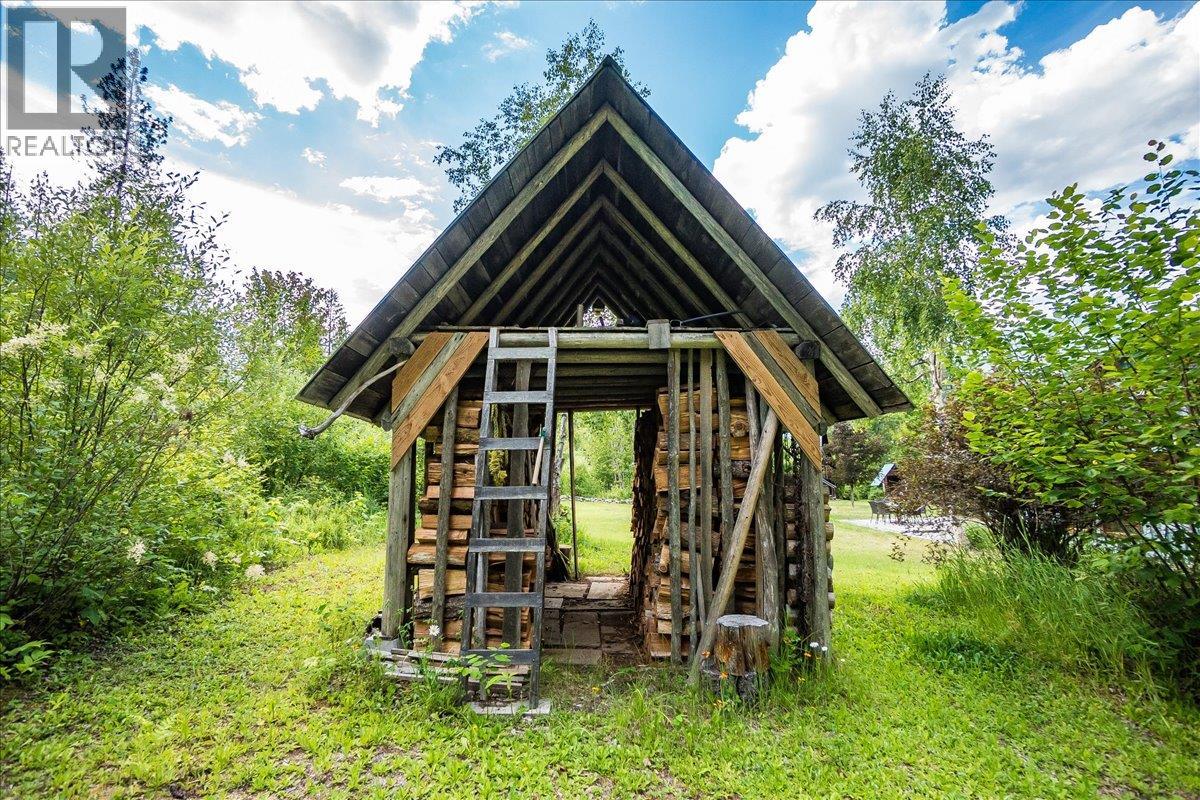 6042 Woodward Road - 27