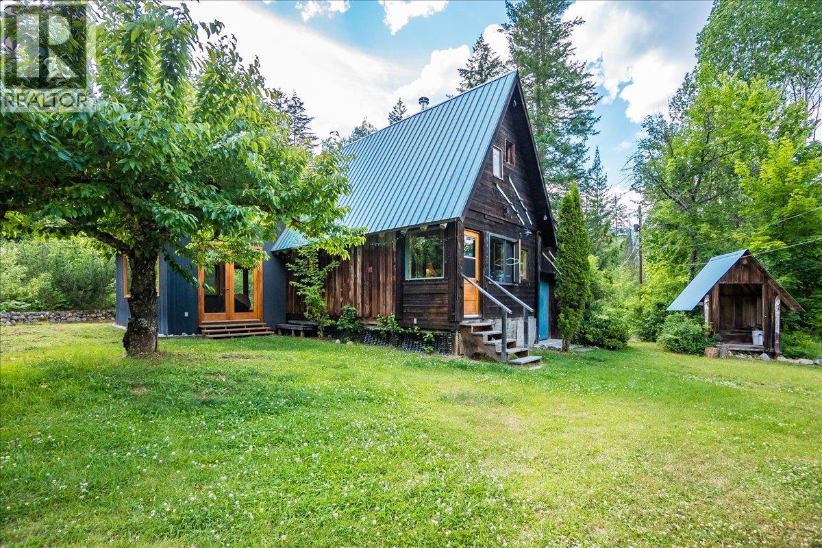 6042 Woodward Road - 31