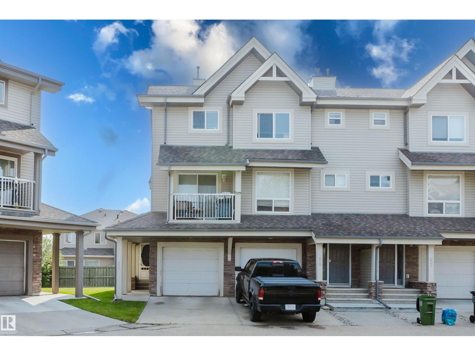 #85 12050 17 AV SW - 1