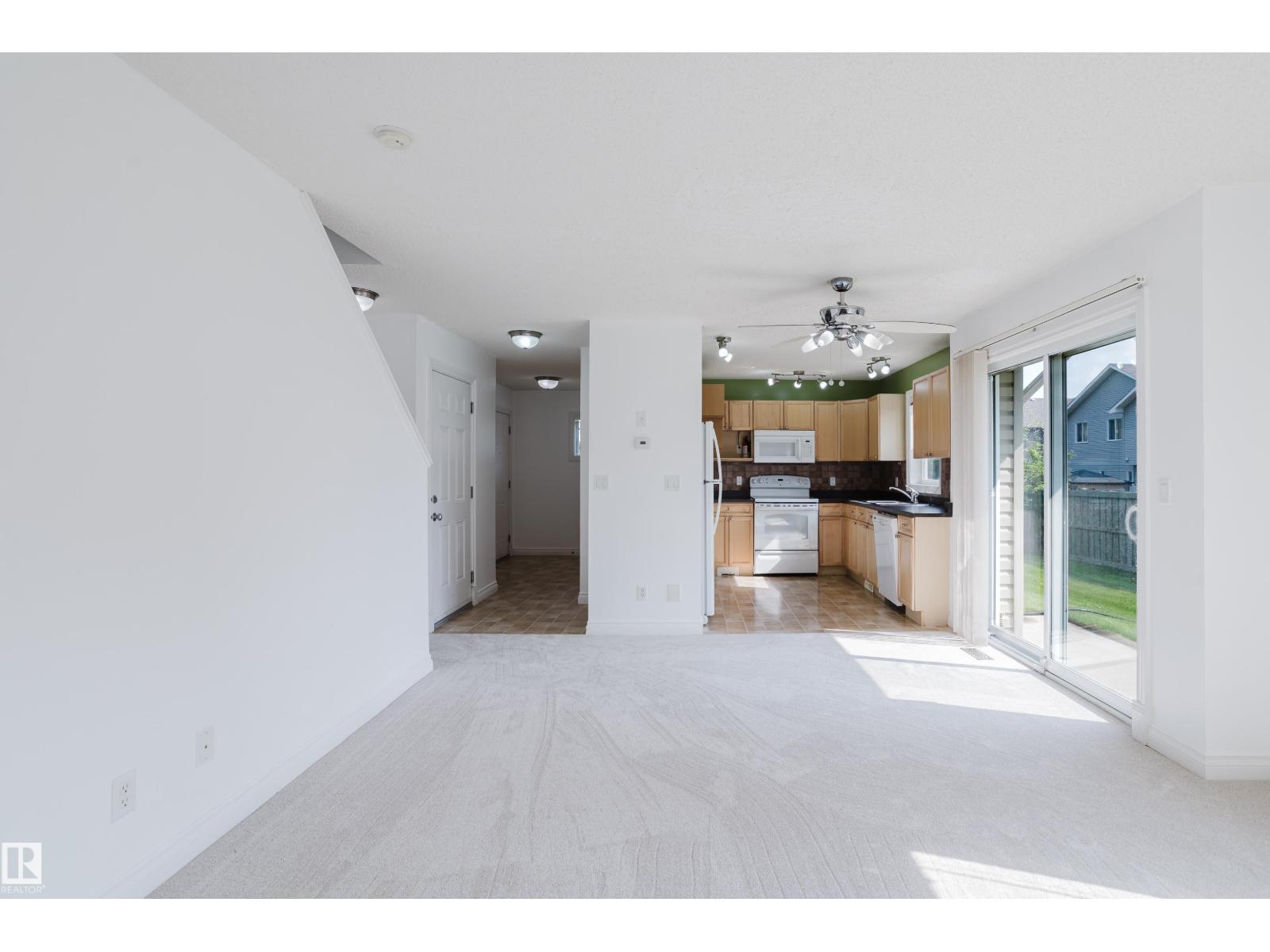 #85 12050 17 AV SW — photo 17