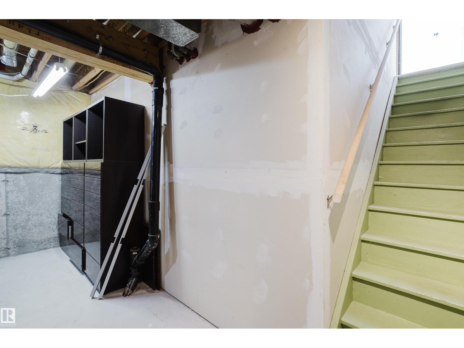 #85 12050 17 AV SW — photo 29